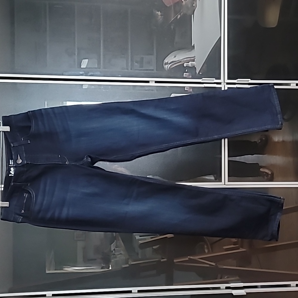 Lee Mid-Rise Dark Denim Straight Leg Size 12 Long